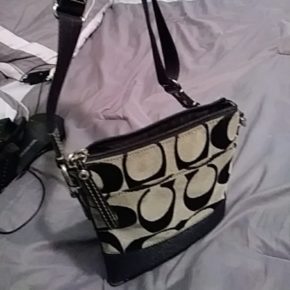 Coach purse - Picture 3 of 3